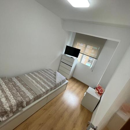 Hotel Habitacion Privada En Piso Compartido Valencie Exteriér fotografie